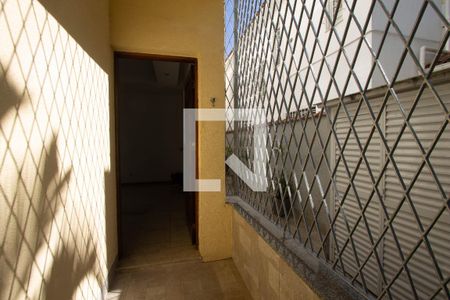 Hall de entrada de casa de condomínio para alugar com 2 quartos, 70m² em Urca, Rio de Janeiro