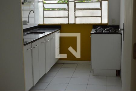 Cozinha de apartamento à venda com 1 quarto, 43m² em Menino Deus, Porto Alegre