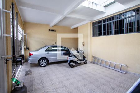 Garagem de casa à venda com 4 quartos, 294m² em Santo Antônio, Osasco