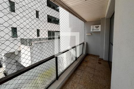 Sacada de apartamento à venda com 3 quartos, 120m² em Moema, São Paulo