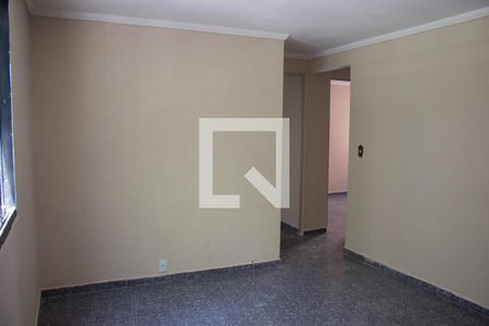 Sala de apartamento para alugar com 2 quartos, 66m² em Conjunto Residencial José Bonifácio, São Paulo