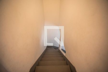 Escadas de casa à venda com 3 quartos, 100m² em Chácara Inglesa, São Paulo