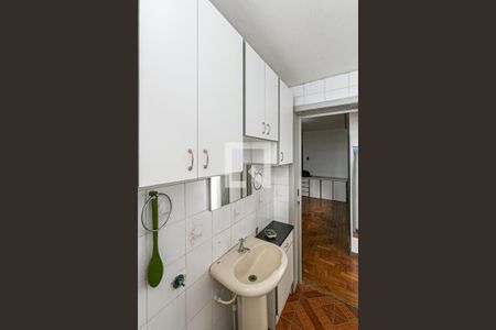 Banheiro de apartamento à venda com 1 quarto, 43m² em Santana, Porto Alegre