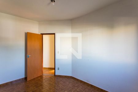 Quarto 1 de apartamento para alugar com 3 quartos, 96m² em Tabajaras, Uberlândia