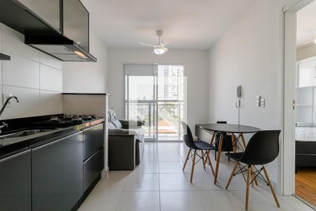 Sala de apartamento para alugar com 1 quarto, 32m² em Jardim da Glória, São Paulo