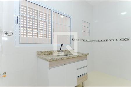 Cozinha de kitnet/studio para alugar com 1 quarto, 35m² em Vila Leda, Guarulhos