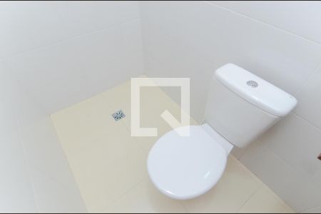 Banheiro de kitnet/studio para alugar com 1 quarto, 35m² em Vila Leda, Guarulhos