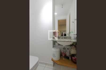 Lavabo de apartamento para alugar com 2 quartos, 74m² em Santo Amaro, São Paulo