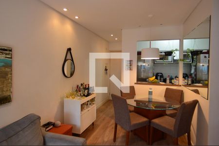 Sala de apartamento para alugar com 2 quartos, 60m² em Vila Gomes Cardim, São Paulo