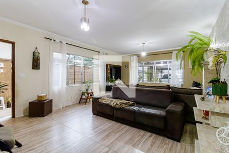 Sala de Estar de casa à venda com 3 quartos, 315m² em Vila Gumercindo, São Paulo
