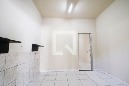 Sala de kitnet/studio para alugar com 1 quarto, 35m² em Parque Trindade, Goiânia