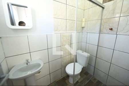 Banheiro de kitnet/studio para alugar com 1 quarto, 35m² em Jardim Bela Vista, Goiânia