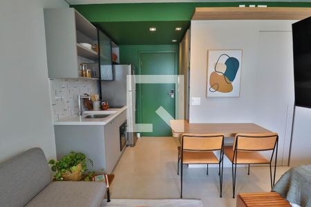 Sala/Quarto de apartamento à venda com 1 quarto, 30m² em Pinheiros, São Paulo