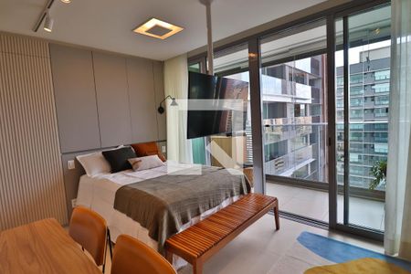 Sala/Quarto de apartamento à venda com 1 quarto, 30m² em Pinheiros, São Paulo