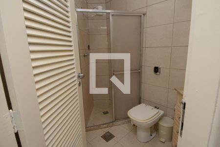 Banheiro de apartamento para alugar com 1 quarto, 42m² em Copacabana, Rio de Janeiro