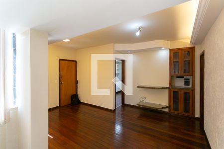 Sala de apartamento para alugar com 3 quartos, 90m² em Sion, Belo Horizonte