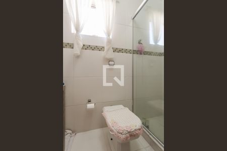 Banheiro de apartamento à venda com 2 quartos, 74m² em Protásio Alves, Porto Alegre