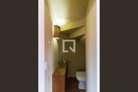 Lavabo de casa para alugar com 3 quartos, 82m² em Chácara Ondas Verdes, Cotia