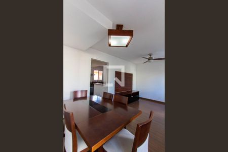 Sala de casa para alugar com 3 quartos, 82m² em Chácara Ondas Verdes, Cotia