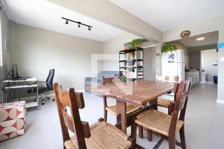 Sala de apartamento para alugar com 1 quarto, 50m² em Água Verde, Curitiba