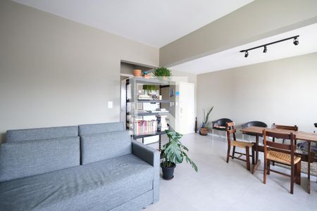 Sala de Estar de apartamento para alugar com 1 quarto, 50m² em Água Verde, Curitiba