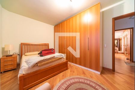 Apartamento à venda com 157m², 3 quartos e 2 vagas Apartamento à venda com 157m², 3 quartos e 2 vagasQuarto 1