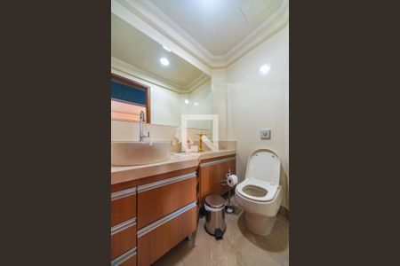 Apartamento à venda com 157m², 3 quartos e 2 vagas Apartamento à venda com 157m², 3 quartos e 2 vagasLavabo