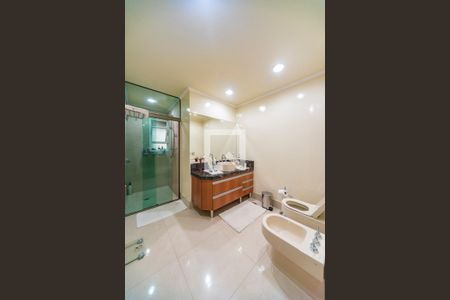 Apartamento à venda com 157m², 3 quartos e 2 vagas Apartamento à venda com 157m², 3 quartos e 2 vagasBanheiro