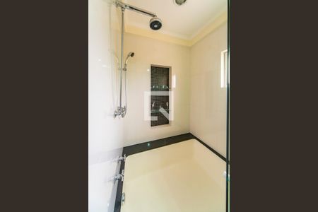 Apartamento à venda com 157m², 3 quartos e 2 vagas Apartamento à venda com 157m², 3 quartos e 2 vagasChuveiro