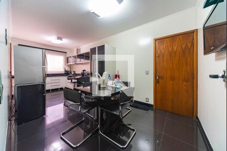 Apartamento à venda com 157m², 3 quartos e 2 vagas Apartamento à venda com 157m², 3 quartos e 2 vagasCozinha