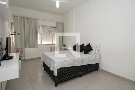 Sala / Quarto de apartamento para alugar com 1 quarto, 33m² em Copacabana, Rio de Janeiro