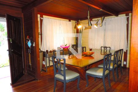 Sala de casa para alugar com 4 quartos, 200m² em Campeche, Florianópolis