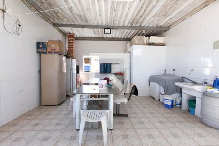 Casa à venda com 72m², 4 quartos e 1 vaga Casa à venda com 72m², 4 quartos e 1 vagaÁrea de Serviço