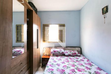 Casa à venda com 72m², 4 quartos e 1 vaga Casa à venda com 72m², 4 quartos e 1 vagaQuarto 2