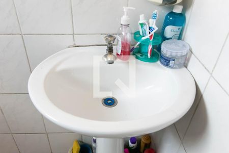 Casa à venda com 72m², 4 quartos e 1 vaga Casa à venda com 72m², 4 quartos e 1 vagaDetalhe banheiro 1