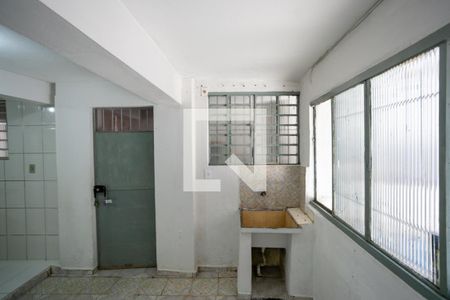 Vista da sala de casa de condomínio para alugar com 2 quartos, 50m² em Jardim Rossin, São Paulo