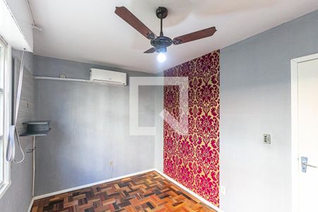 Quarto 1 de apartamento à venda com 2 quartos, 52m² em Cristal, Porto Alegre