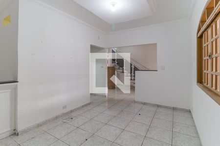 Sala de casa para alugar com 4 quartos, 190m² em Conjunto Residencial Nova Bertioga, Mogi das Cruzes