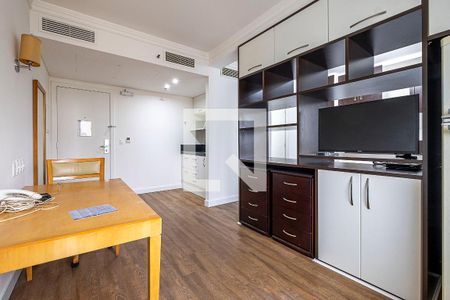 Sala/Cozinha de kitnet/studio para alugar com 1 quarto, 30m² em Pinheiros, São Paulo