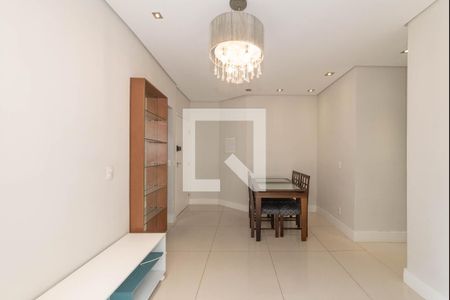 Apartamento para alugar com 65m², 2 quartos e 1 vagaSala