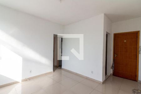 Sala de apartamento à venda com 2 quartos, 45m² em Irajá, Rio de Janeiro