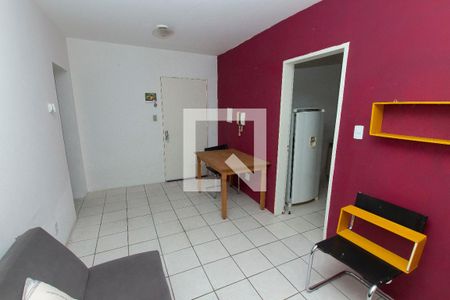 Sala de apartamento à venda com 1 quarto, 41m² em Jardim do Salso, Porto Alegre