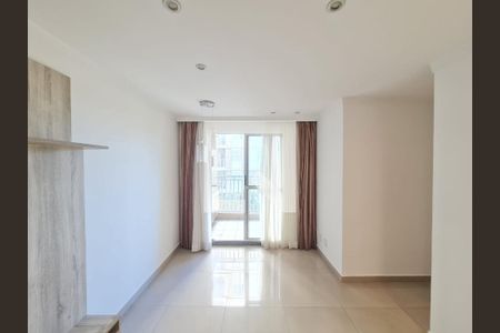 Sala de apartamento para alugar com 3 quartos, 60m² em Vila Endres, Guarulhos