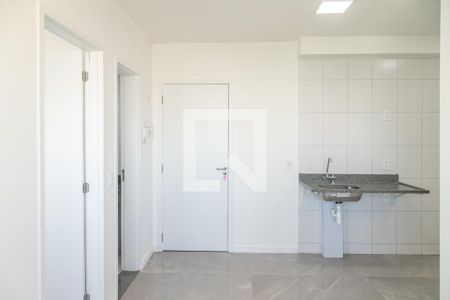 Sala de apartamento para alugar com 2 quartos, 33m² em Vila Pierina, São Paulo