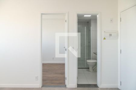 Sala de apartamento para alugar com 2 quartos, 33m² em Vila Pierina, São Paulo