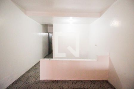 Sala de casa à venda com 3 quartos, 90m² em Vila Carmosina, São Paulo