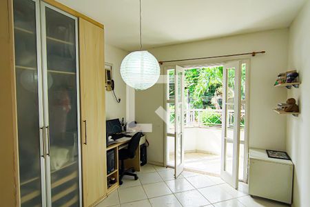 Quarto 1 de casa para alugar com 6 quartos, 300m² em Anil, Rio de Janeiro