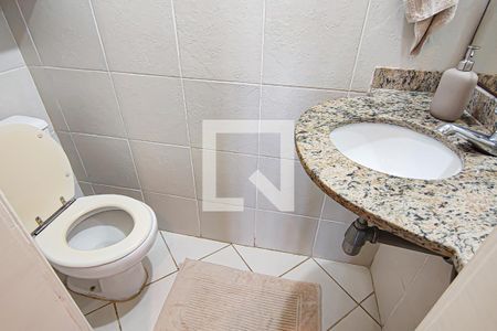 Lavabo de casa para alugar com 6 quartos, 300m² em Anil, Rio de Janeiro