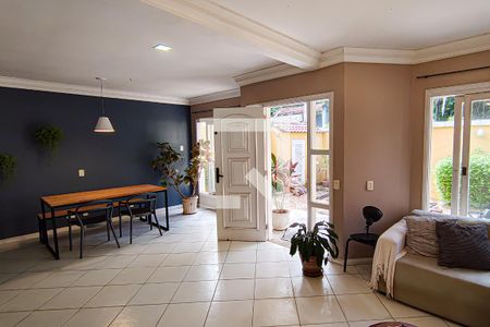 Sala de casa para alugar com 6 quartos, 300m² em Anil, Rio de Janeiro