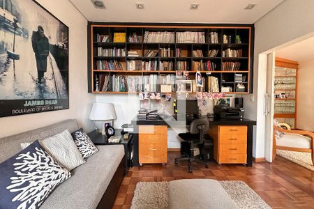 Sala de TV de apartamento à venda com 2 quartos, 142m² em Perdizes, São Paulo